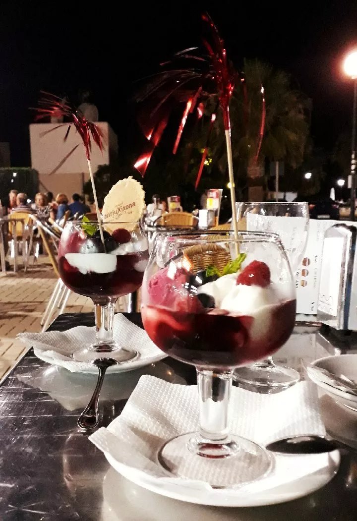 HELADERIA ANTIU XIXONA VERA