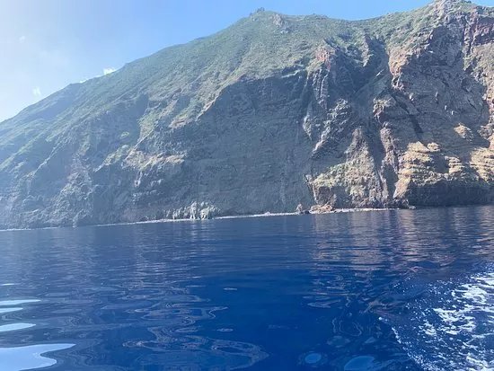 Filicudi Divers - Scuba Diving Center