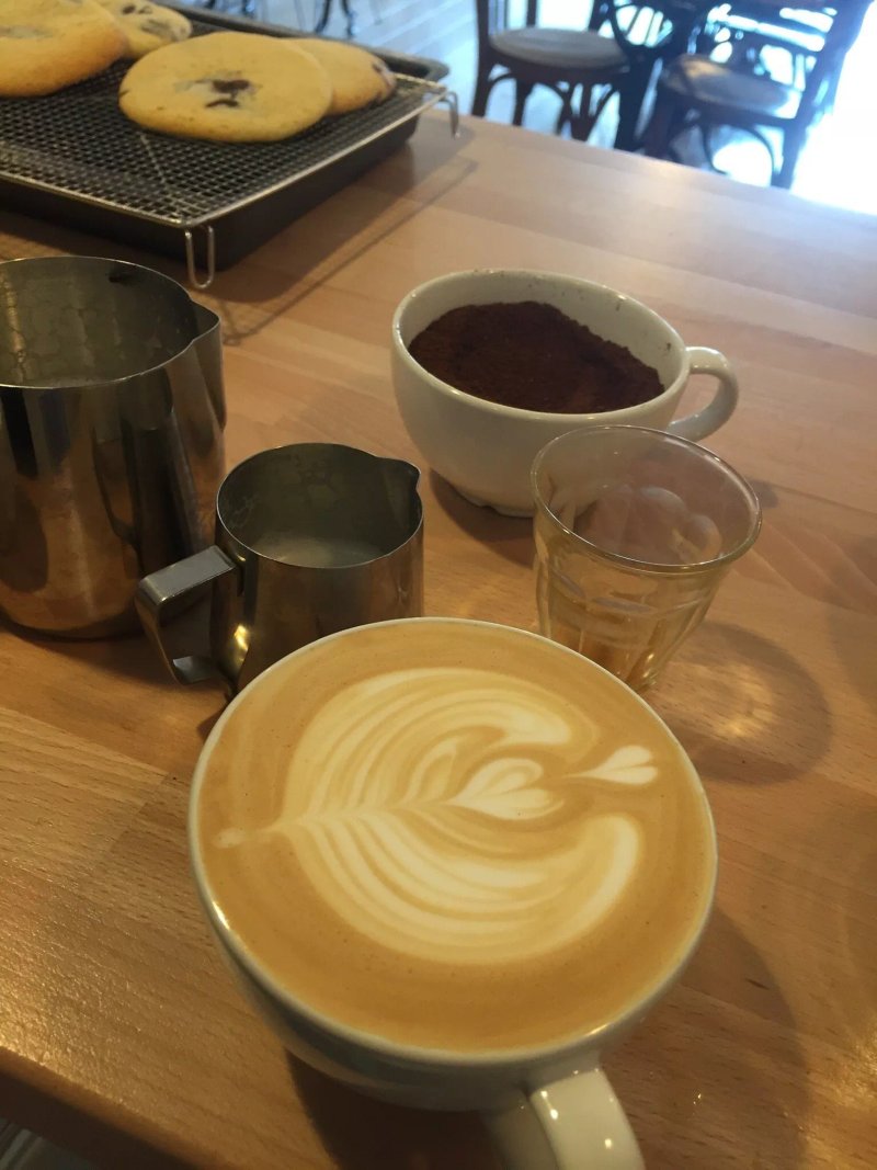 Cafeine Coffee Shop, Food & Green ideas