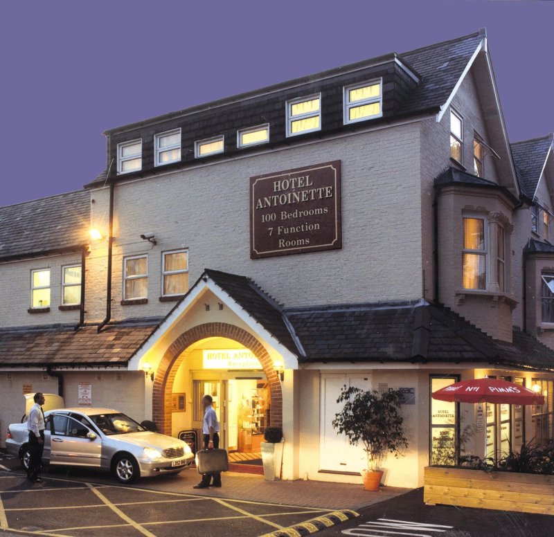 Antoinette Hotel - Kingston