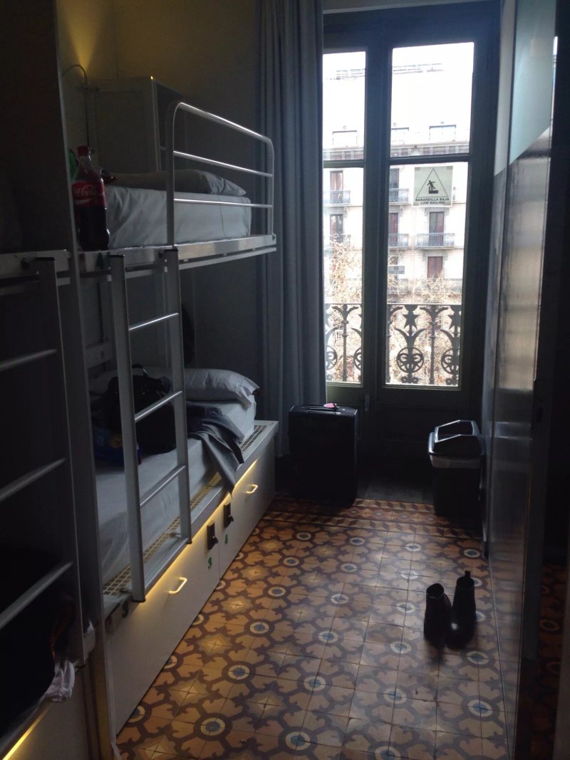Urbany Hostel BCN GO!