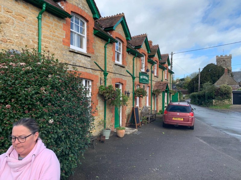 Three Horseshoes Inn