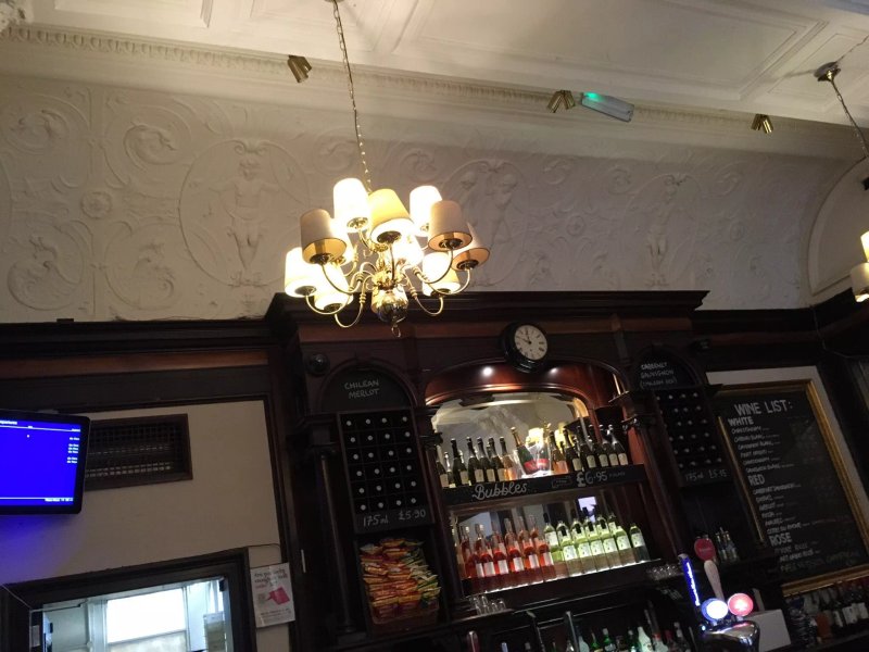 Victoria & Albert Bar