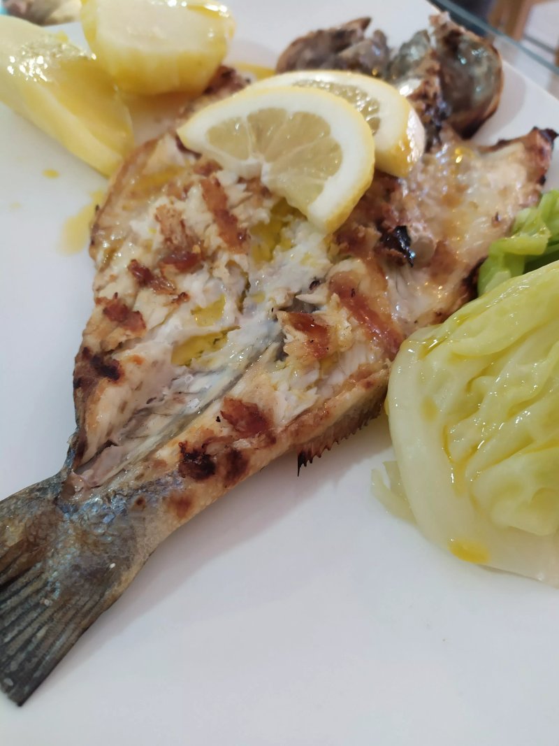 Restaurante e Petisqueira O Carola