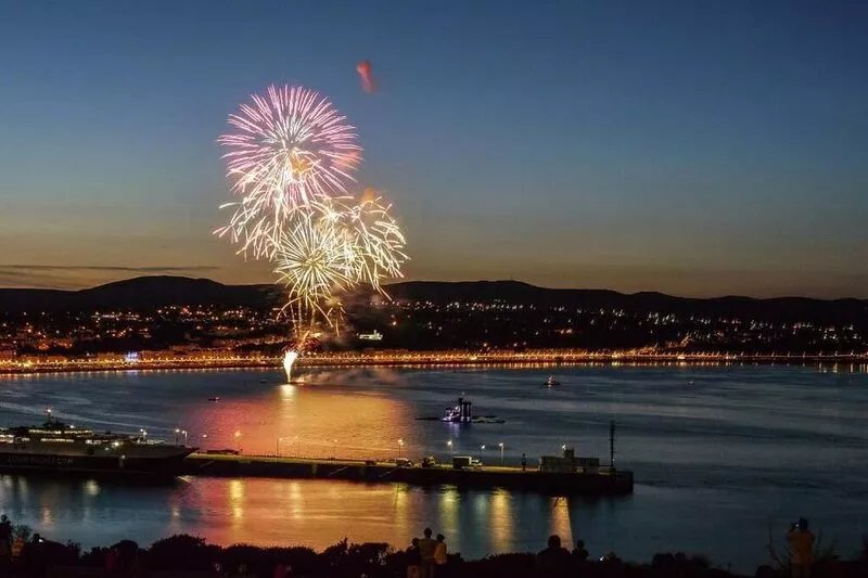 Cunard Apartments are located in Douglas, the capital of the Isle of Man.