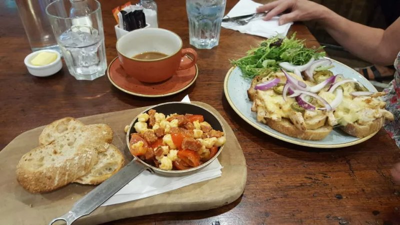 Homebird Cafe