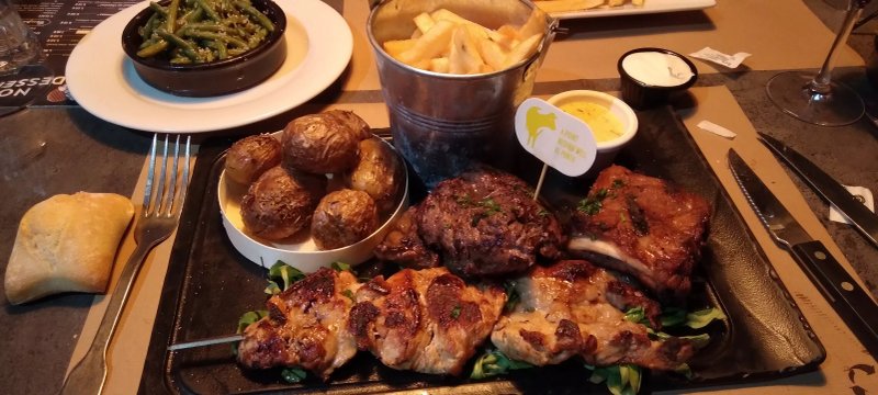 L Usine Brasserie