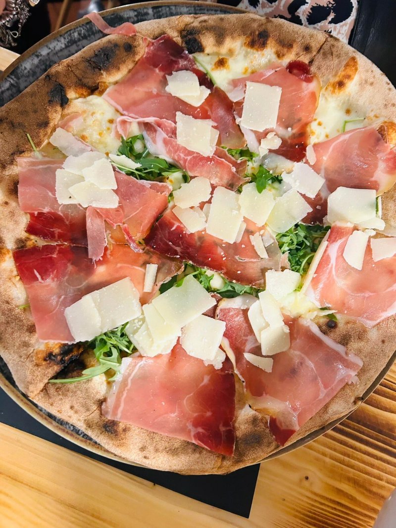 Pizzeria La Lanterna