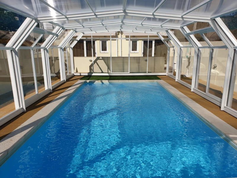 731 Costa Cabral Metro Residence