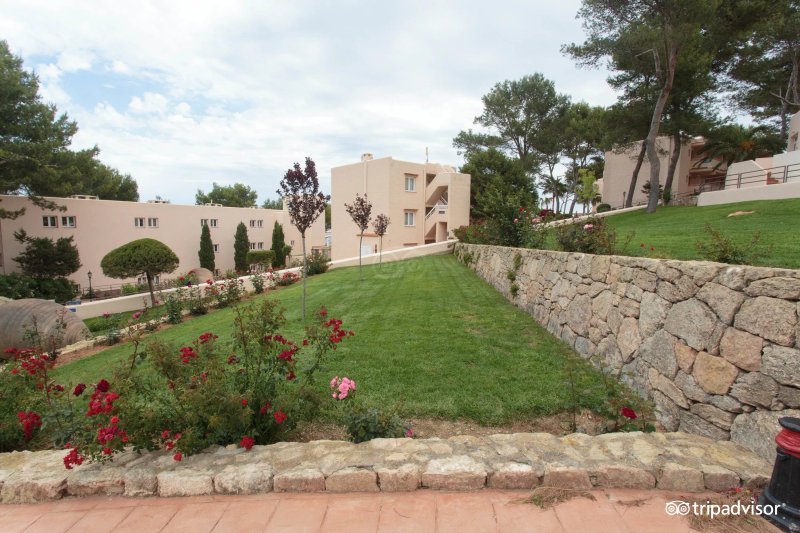 Invisa Hotel Club Cala Blanca