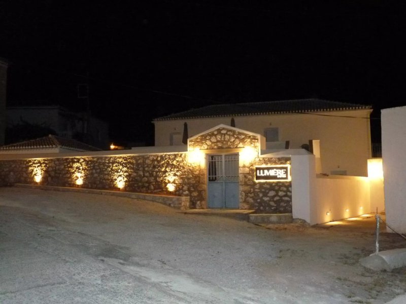 Lumiere spetses