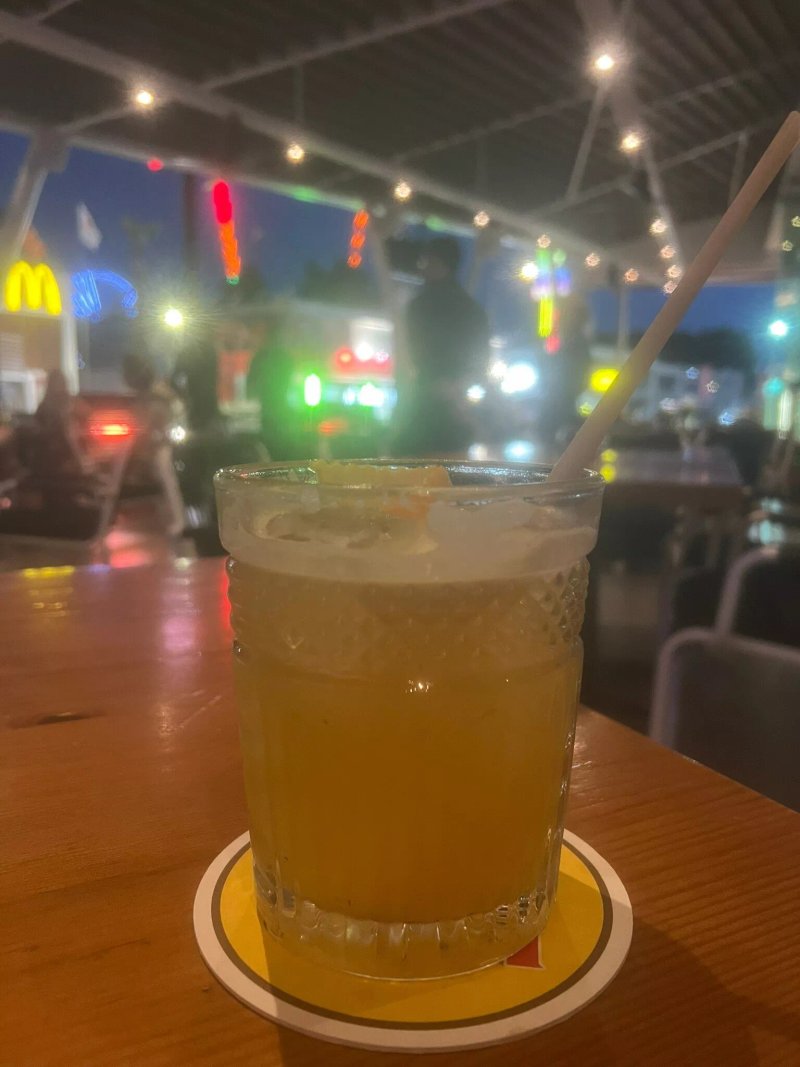 Frankie's Bar and Grill