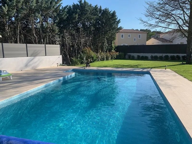 Large Villa - Charming Provencal village - Swimming pool - Petanque court