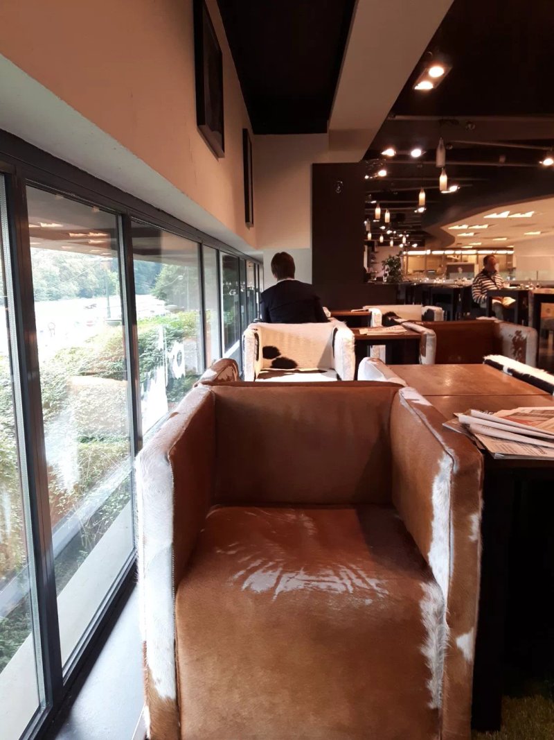Rob The Gourmets' Market's Restaurant
