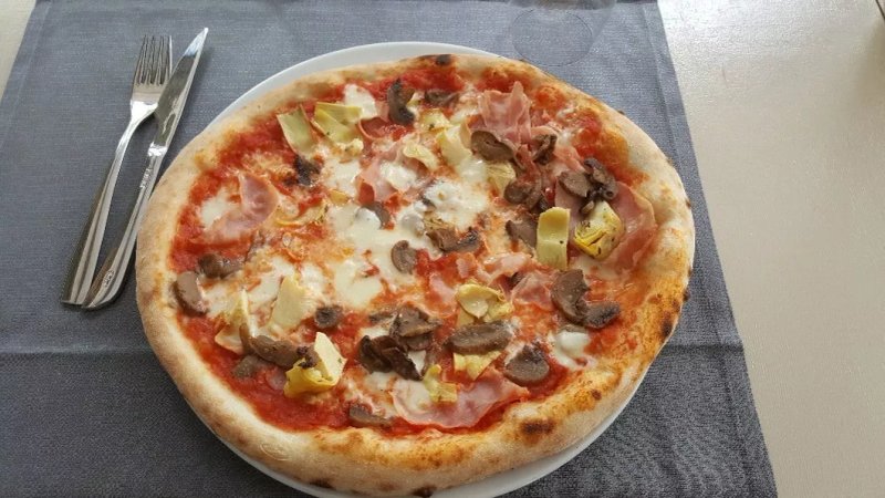 Ristorante pizzeria Calypso per Titon