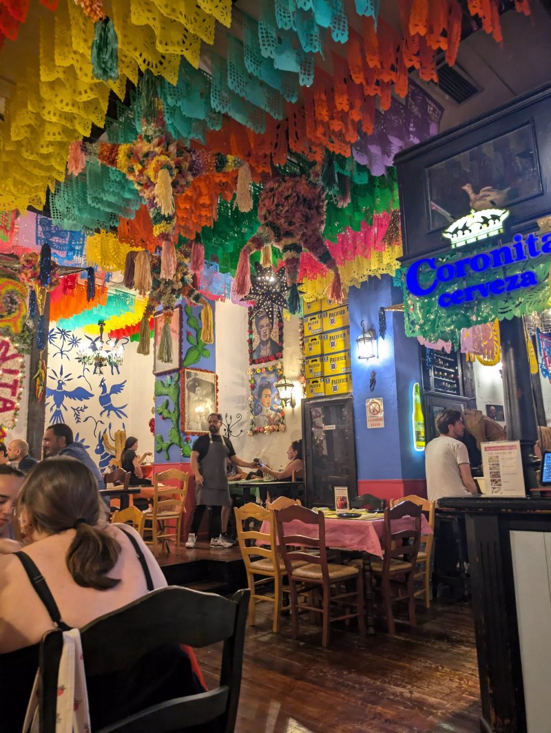La Cantina Mexicana