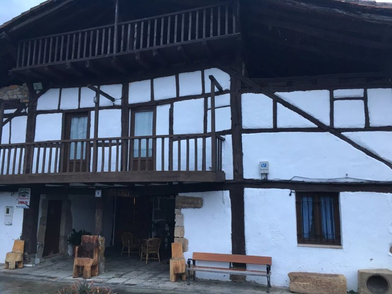 Sidreria Bodega Restaurante UXARTE Sagardaogintza
