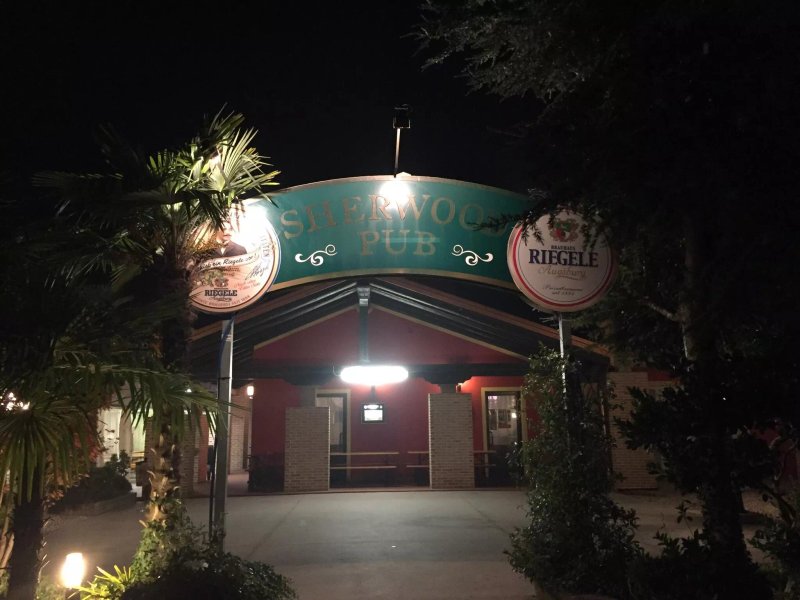 Sherwood Pub