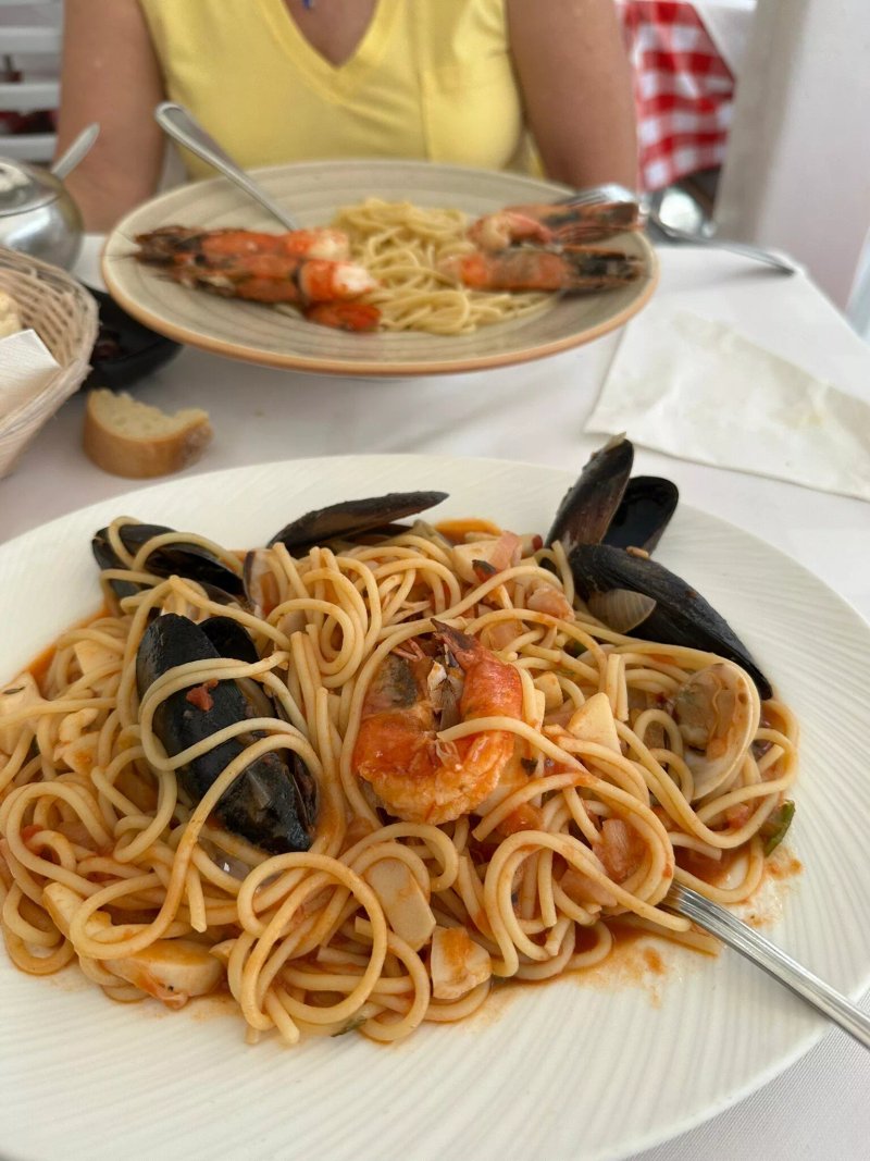 Niko's Taverna