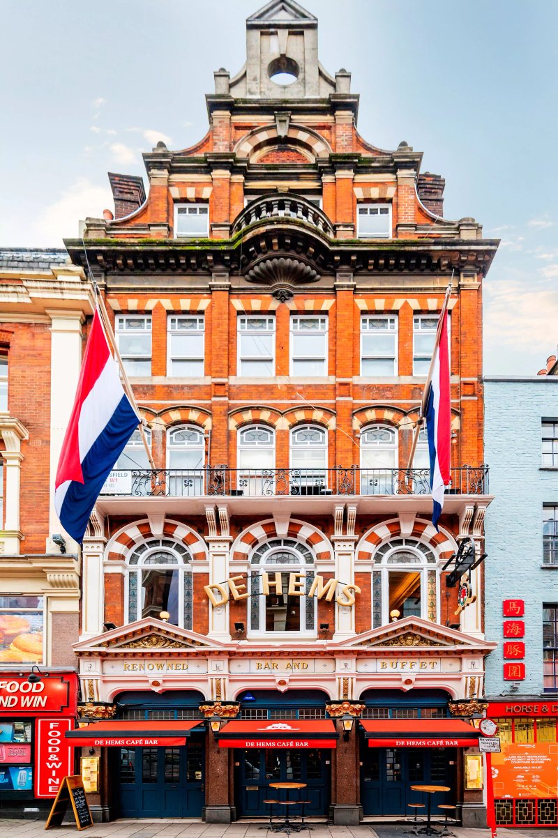 De Hems Dutch Cafe Bar