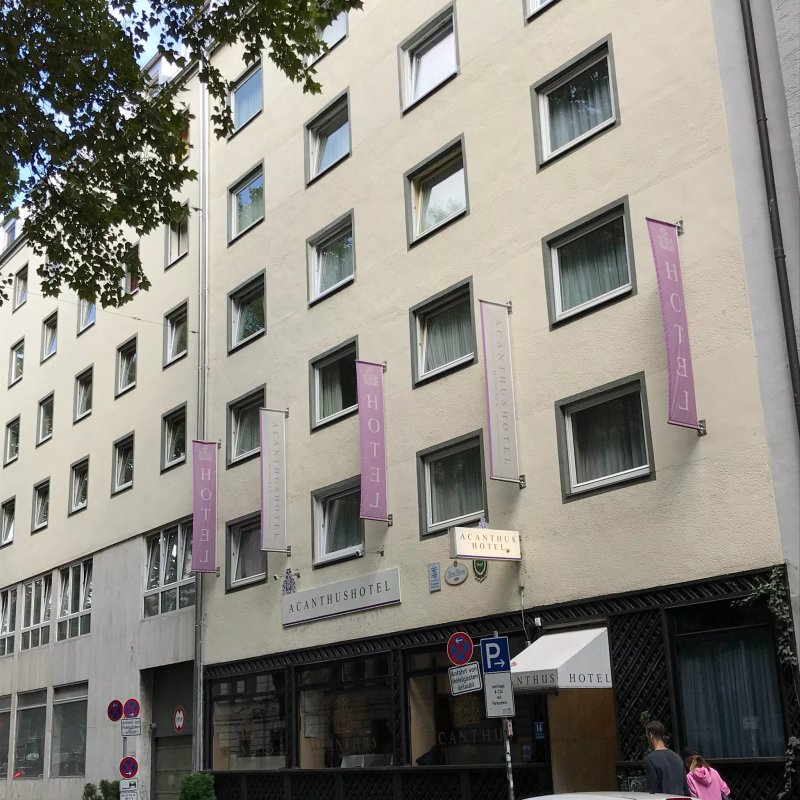 Hotel Altmunchen by Blattl