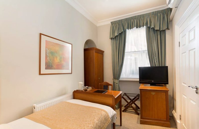Staunton Hotel