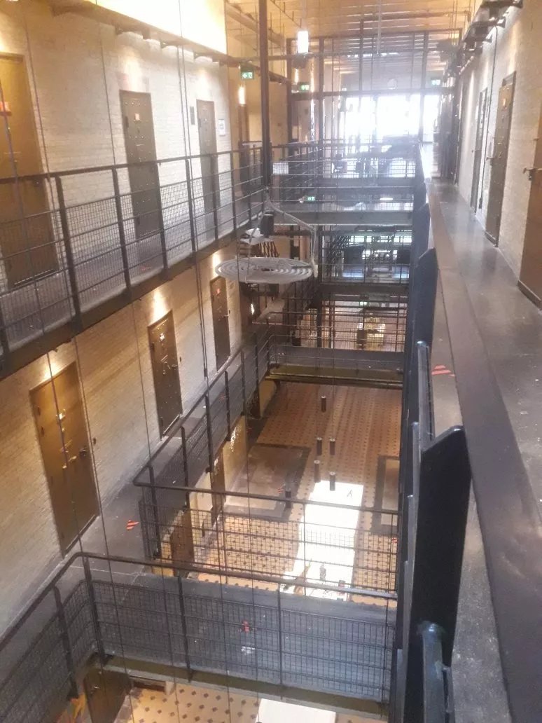 Alibi Hostel