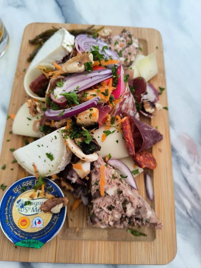 Cote Bistro