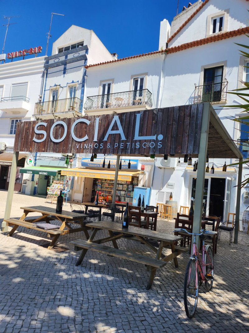 Social Vinhos & Petiscos
