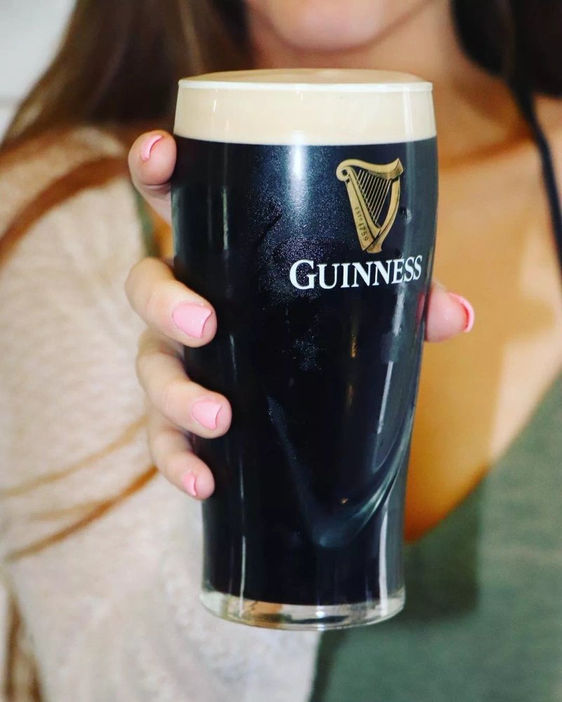 The Irish Pub Sports Bar