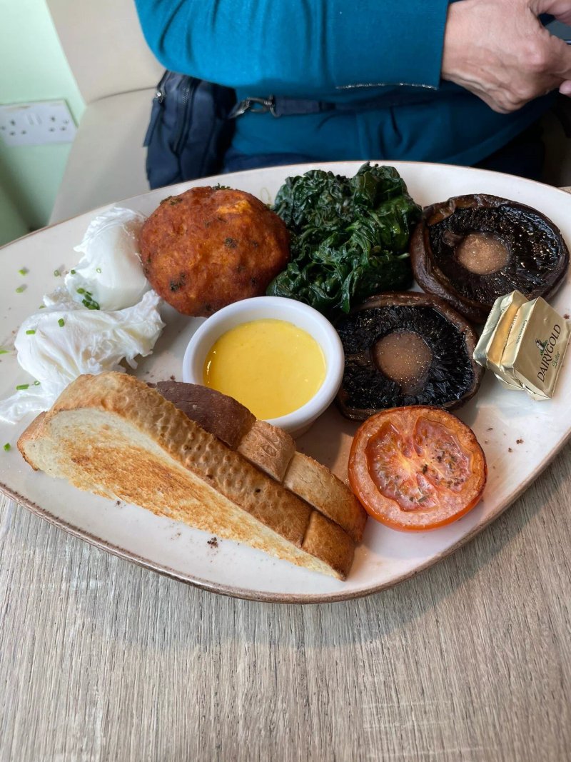 Lark Cafe Restaurant
