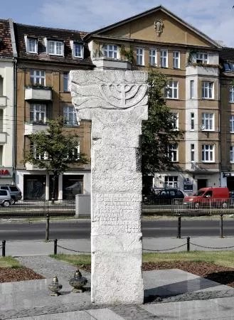 Pomnik Ofiar Niemieckiego Obozu dla Zydow