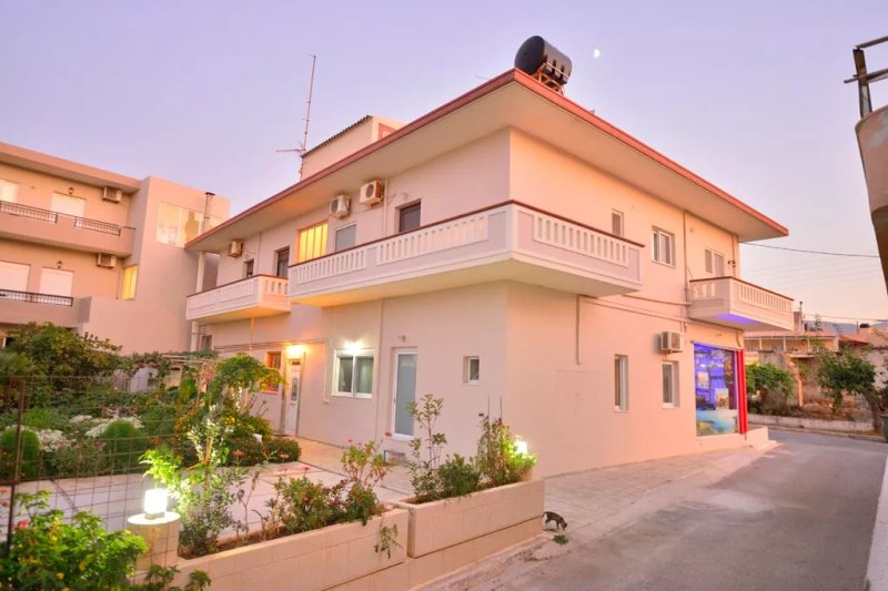 Mpoulakis Apartments