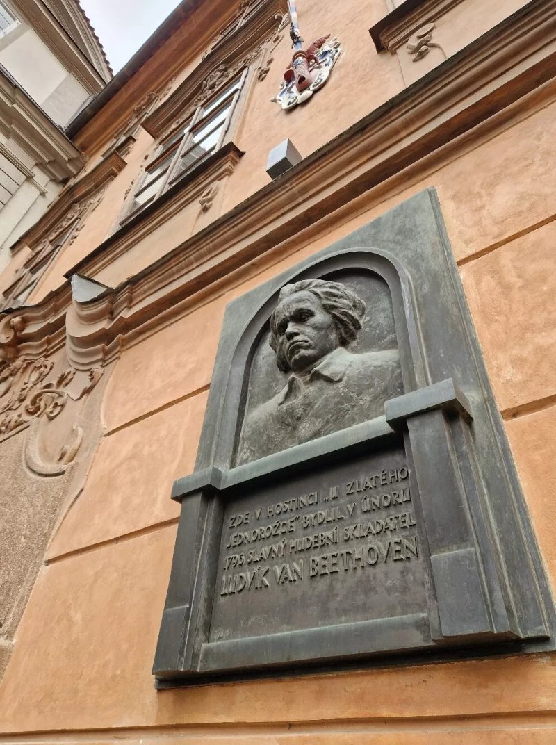 Spolecenstvi Palace ( Beethoven House  )