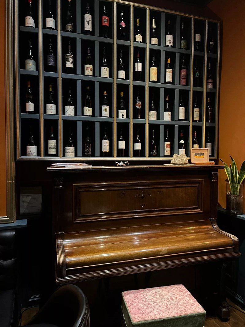Franky's Funky Wine