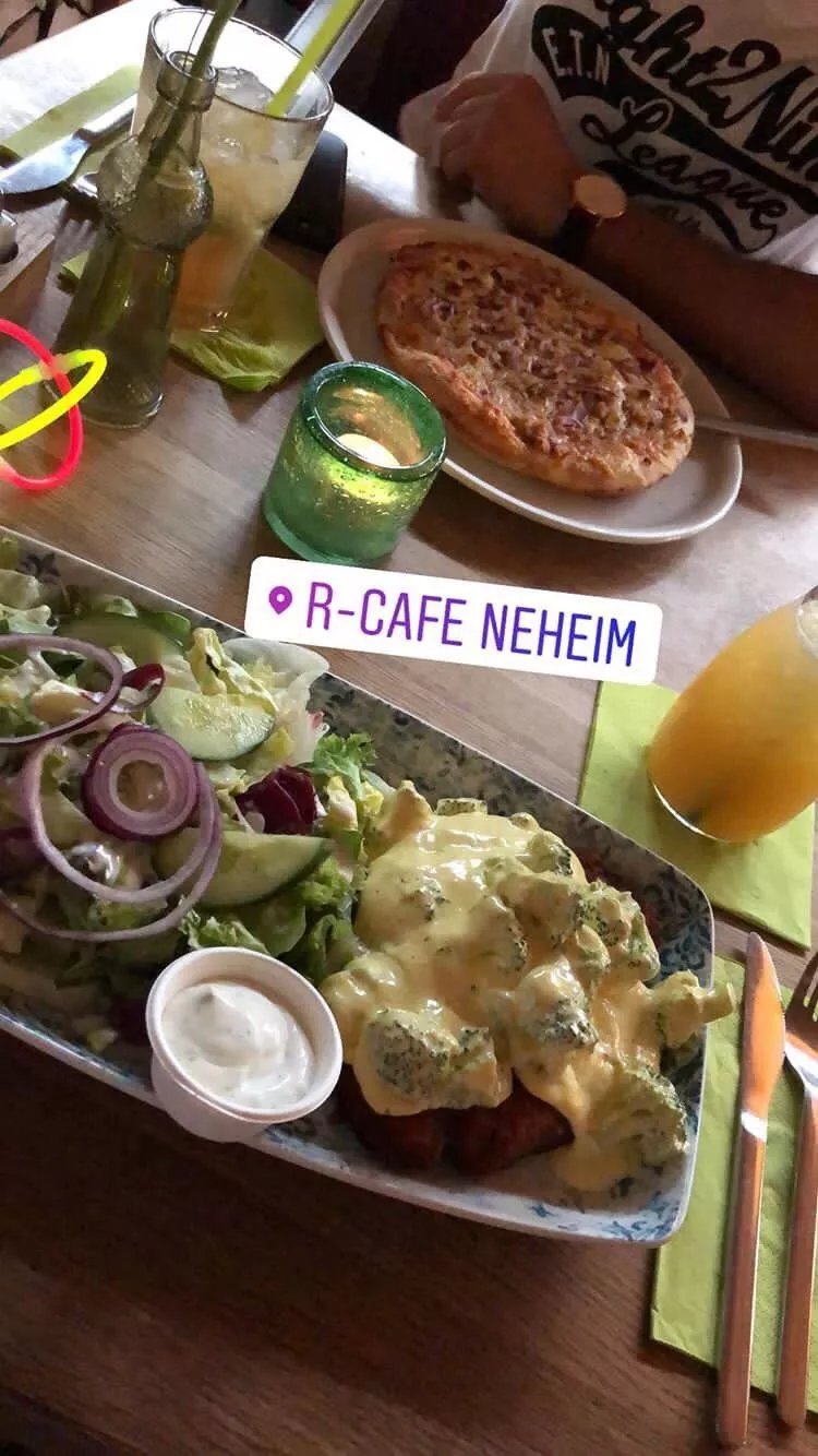 R-Cafe