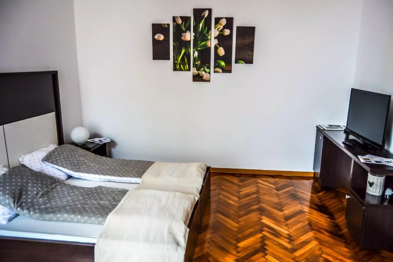 Modena Apartments