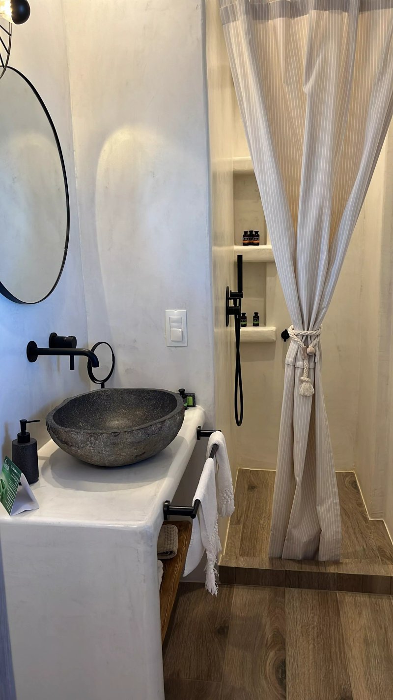Evais Boutique Houses & Luxury Suites