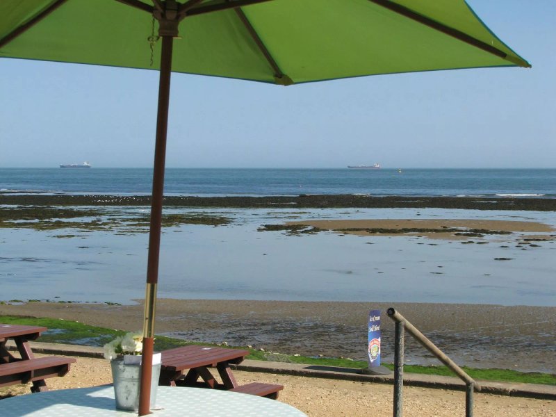 The Beach Hut Bar And Seafood Kitchen