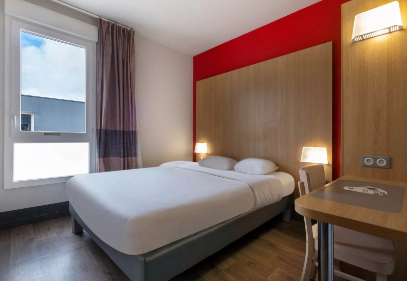 B&B HOTEL La Rochelle Beaulieu Puilboreau