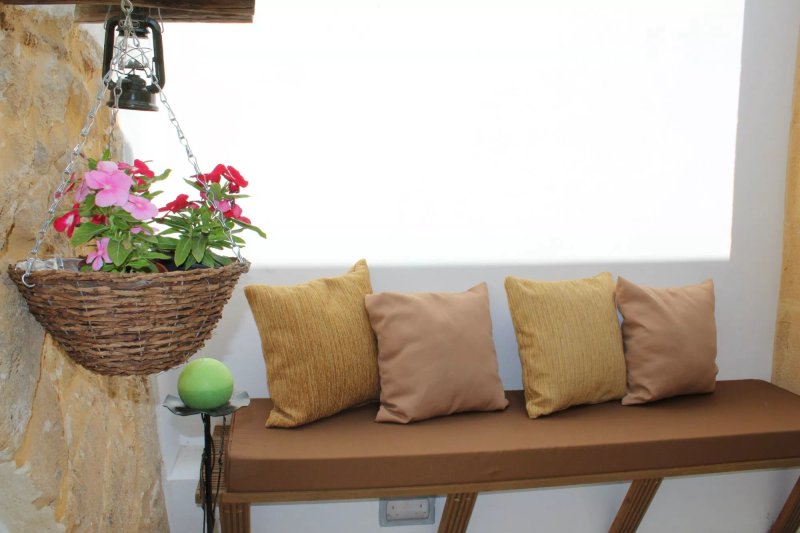 Pedieos Guest House