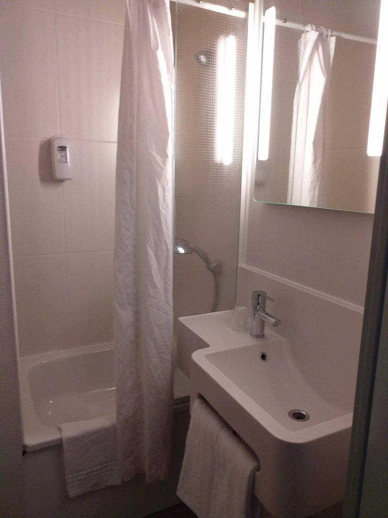 B&B HOTEL Creil Chantilly