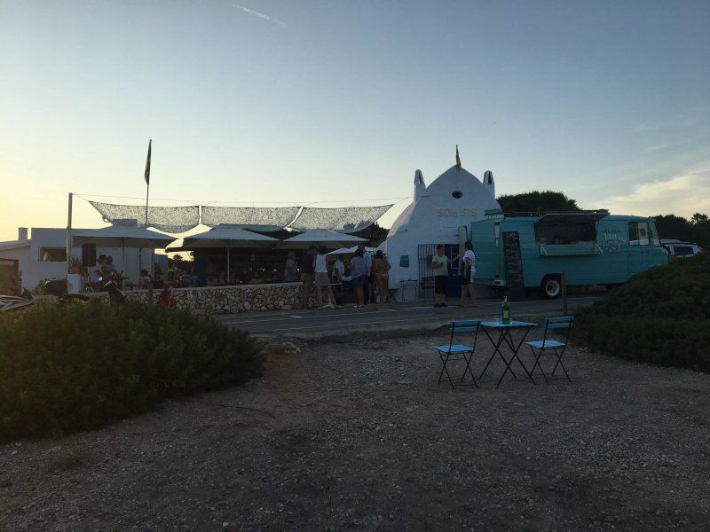 Binidali Beach Bar "Som Sis"