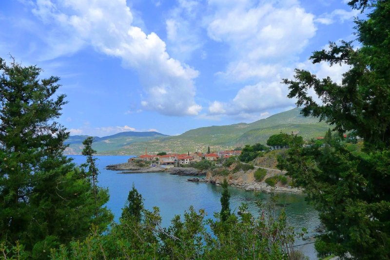 Amoni Holiday Homes