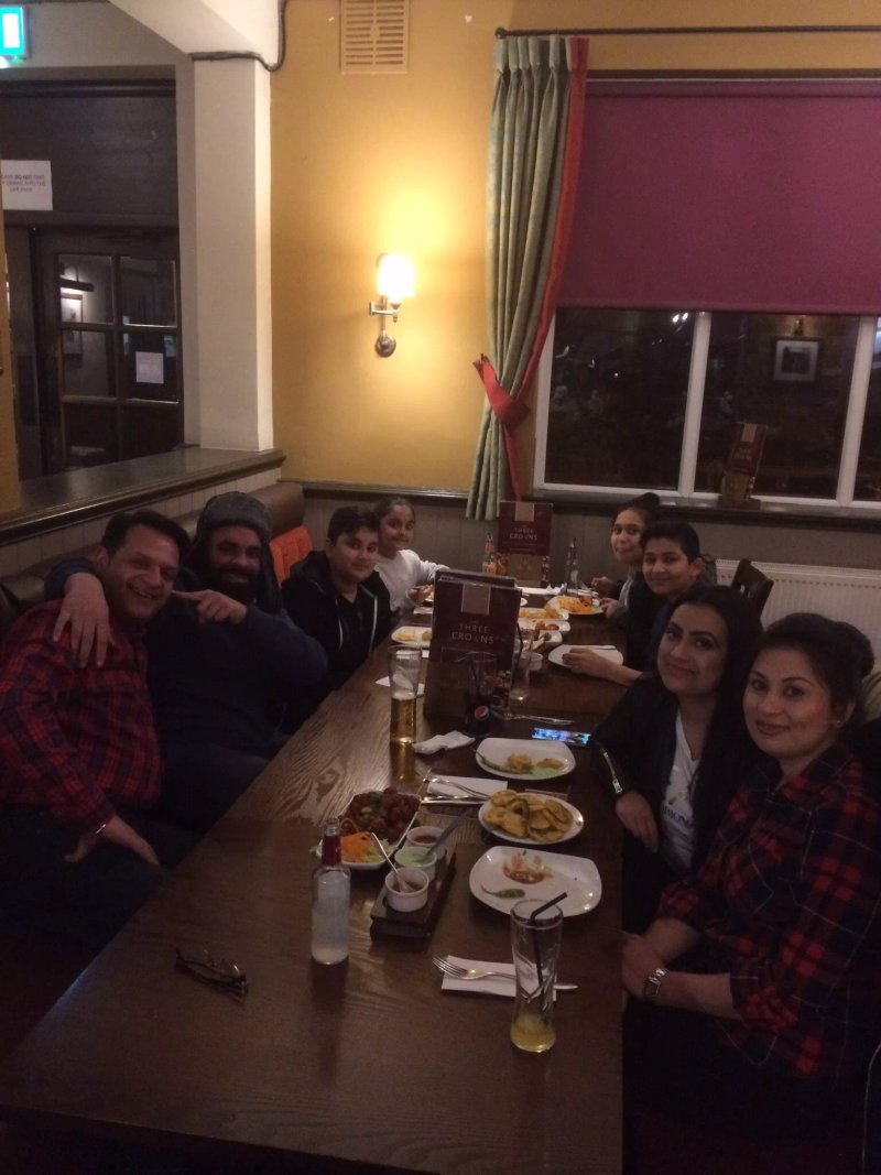 The Three Crowns Restaurant Grill And Bar