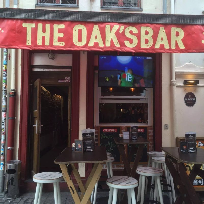 The Oak's Bar