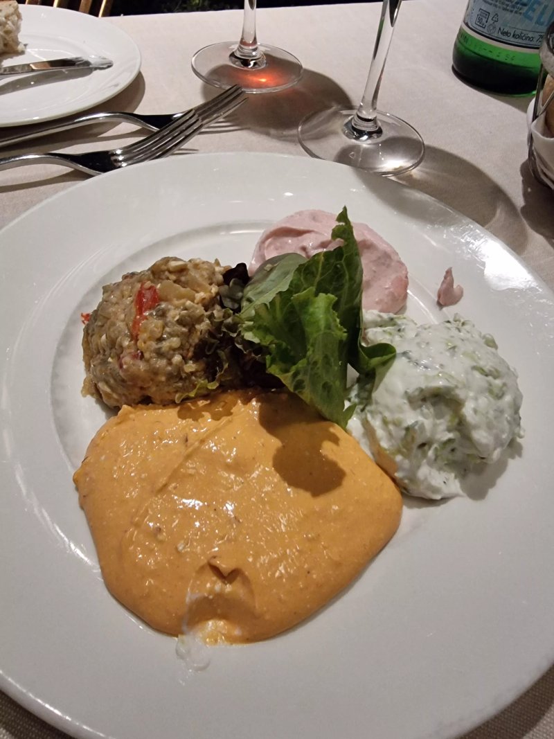 Fishbone Seafood Restaurant