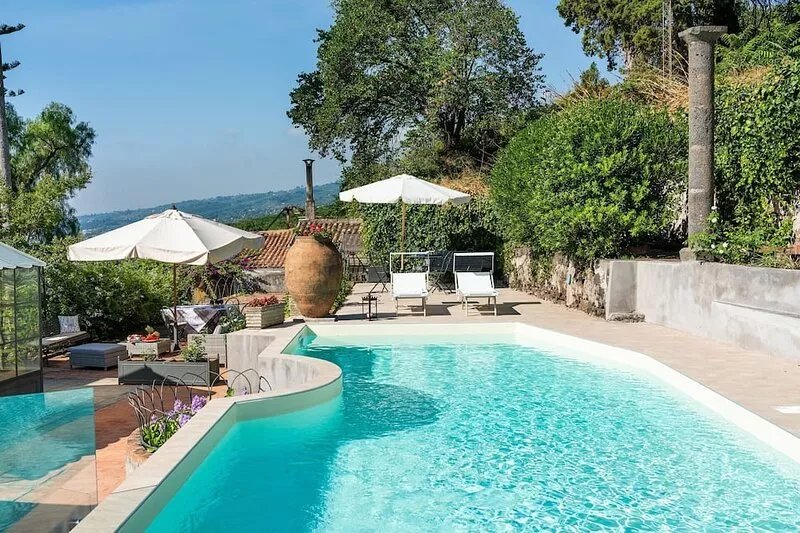 Aristocratic Villa with Private Pool and Lush Garden