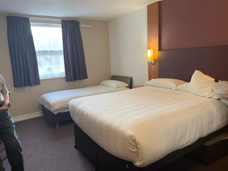 Premier Inn Huntingdon (A1/A14) Hotel