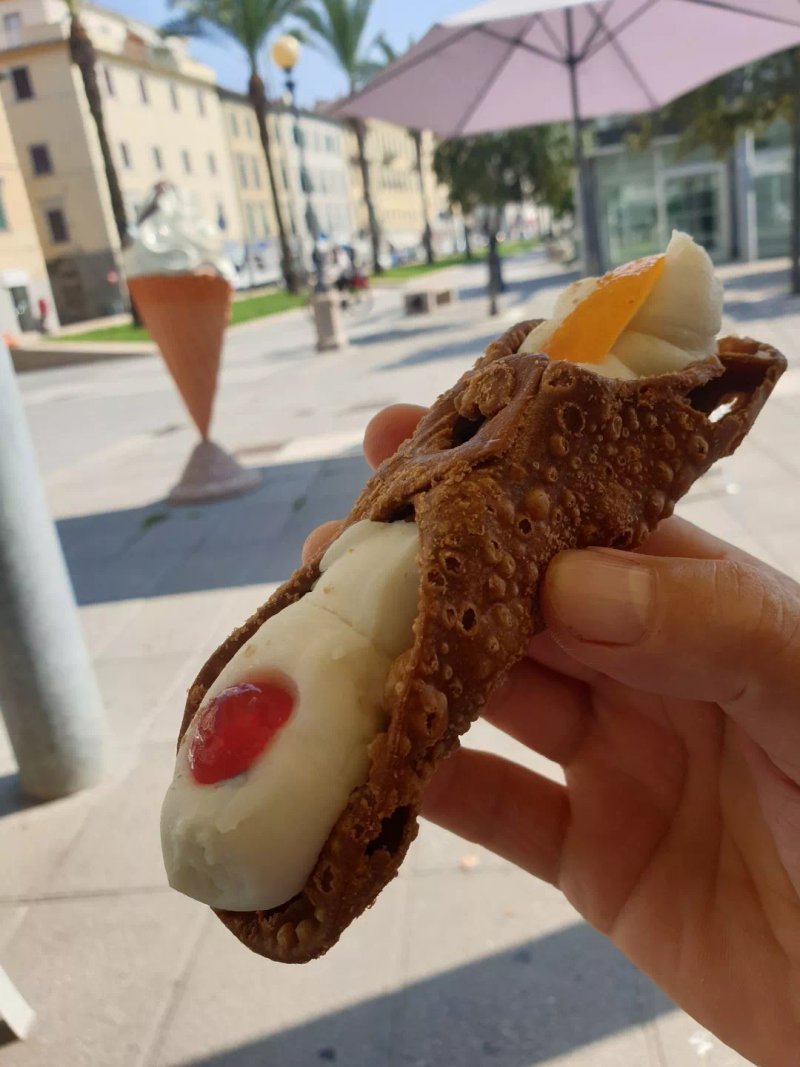 Gelateria La Grotta Blu